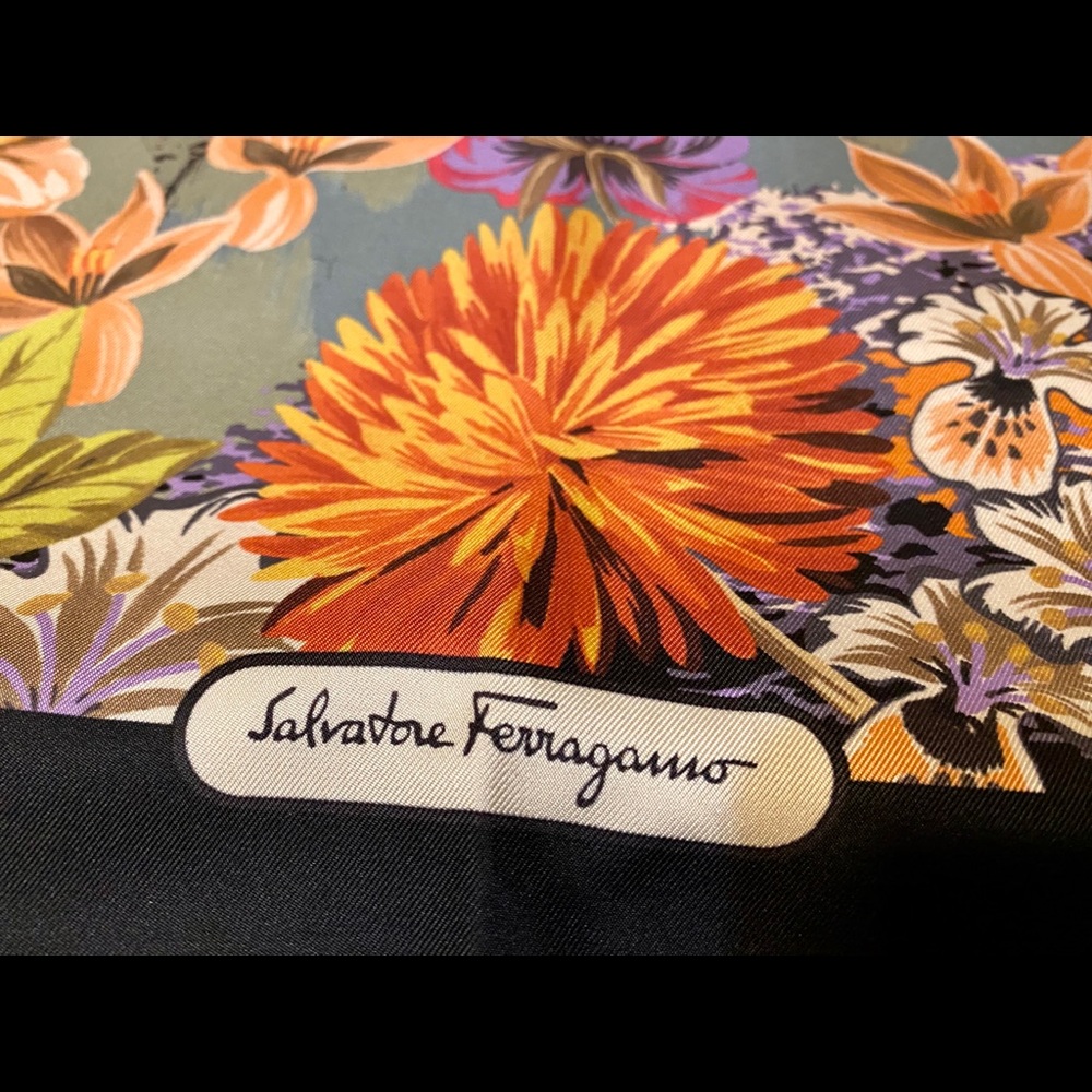 New In Box - Ferragamo Scarf - Picture 3 of 5